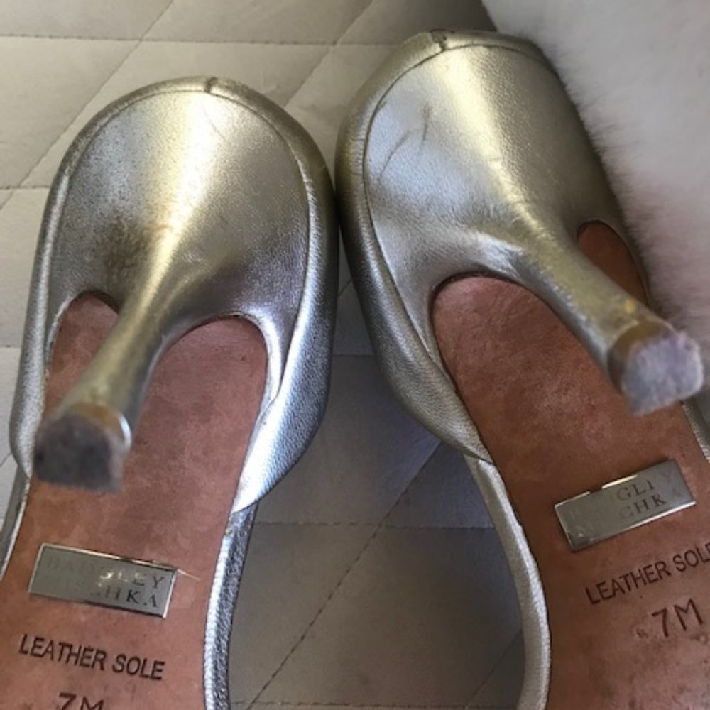 BADGLEY MISCHKA GOLD AND PINK CRYSTAL PEEP TOE PUMP - Picture 11 of 13